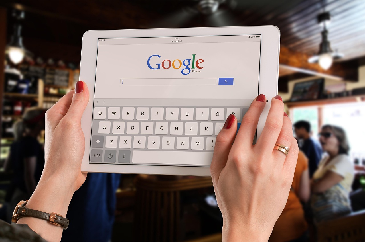 Google digugat karena AI Overviews