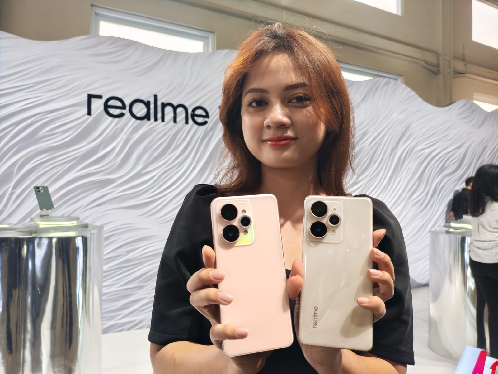 realme 15 Series 5G rilis di Indonesia: Baterai raksasa dengan bodi tipis