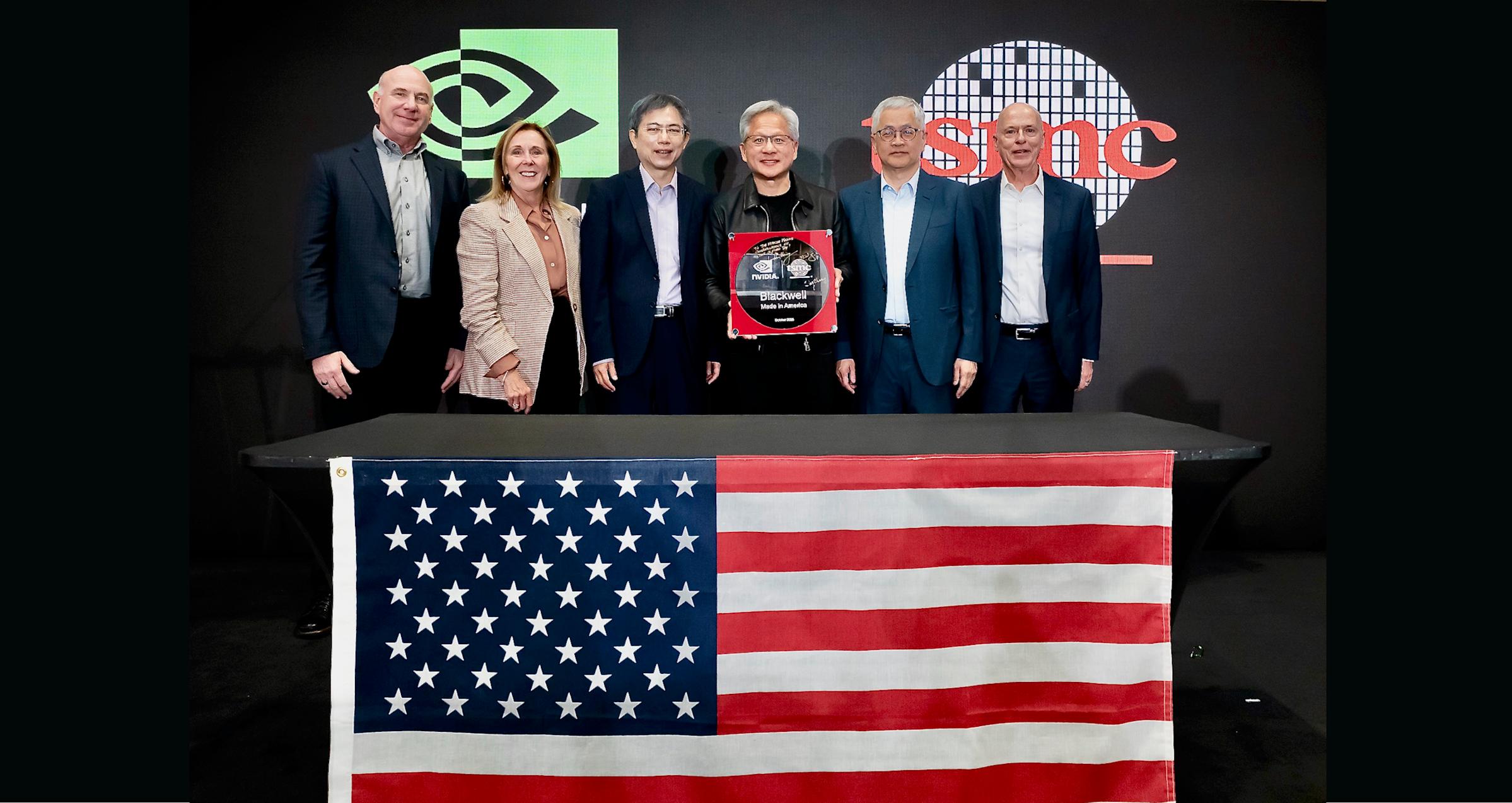 NVIDIA produksi wafer Blackwell pertama di Amerika Serikat