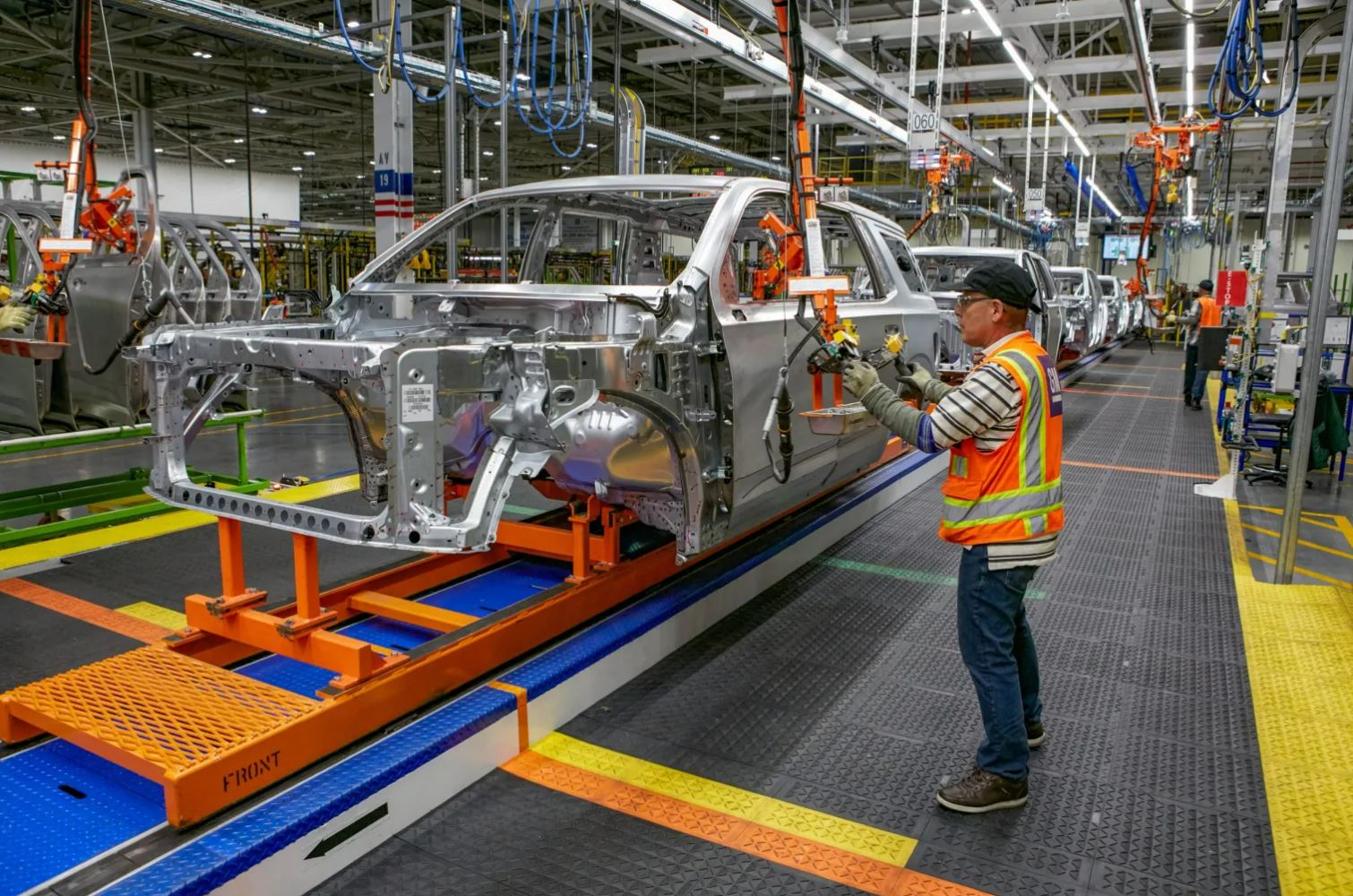 GM potong 1.700 pekerjaan di divisi kendaraan listrik