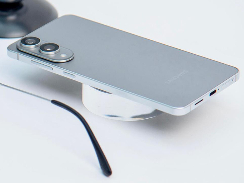 Samsung matikan seri Edge, ganti dengan “More Slim”?