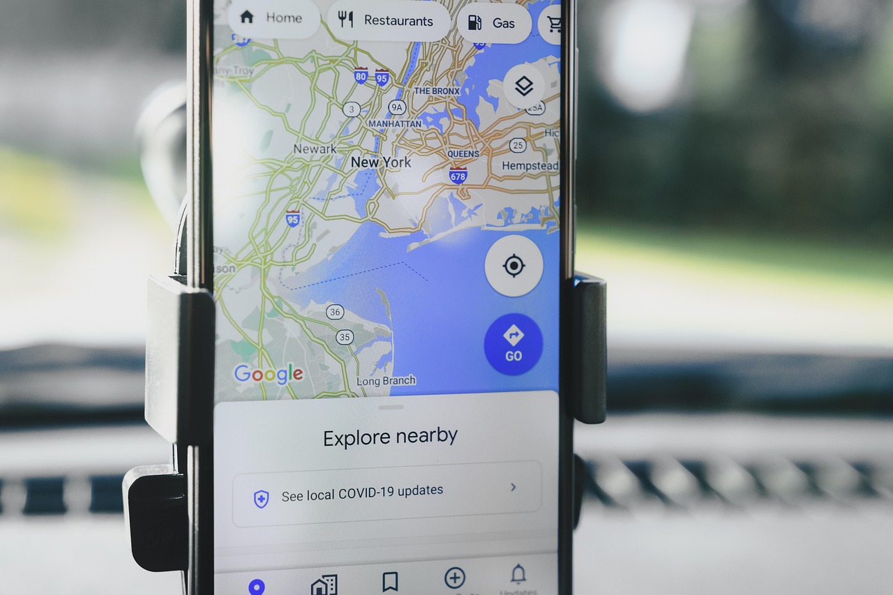 Google Maps prediksi ketersediaan charger EV tanpa antri pakai AI