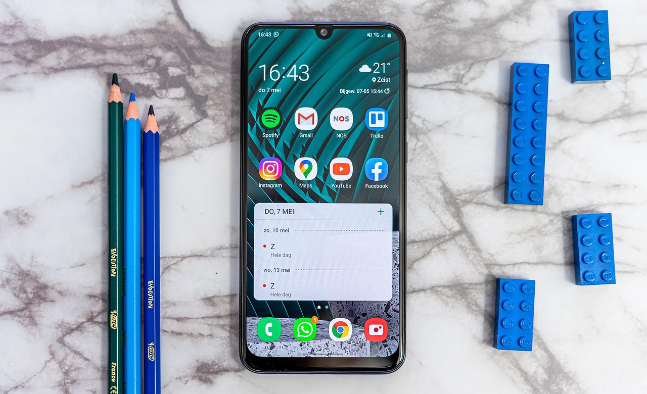 Tips merawat smartphone agar awet bertahun-tahun