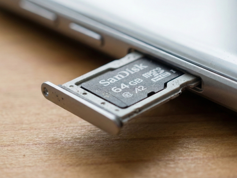 Produsen ingin bawa slot microSD untuk tekan harga smartphone akibat lonjakan harga memory