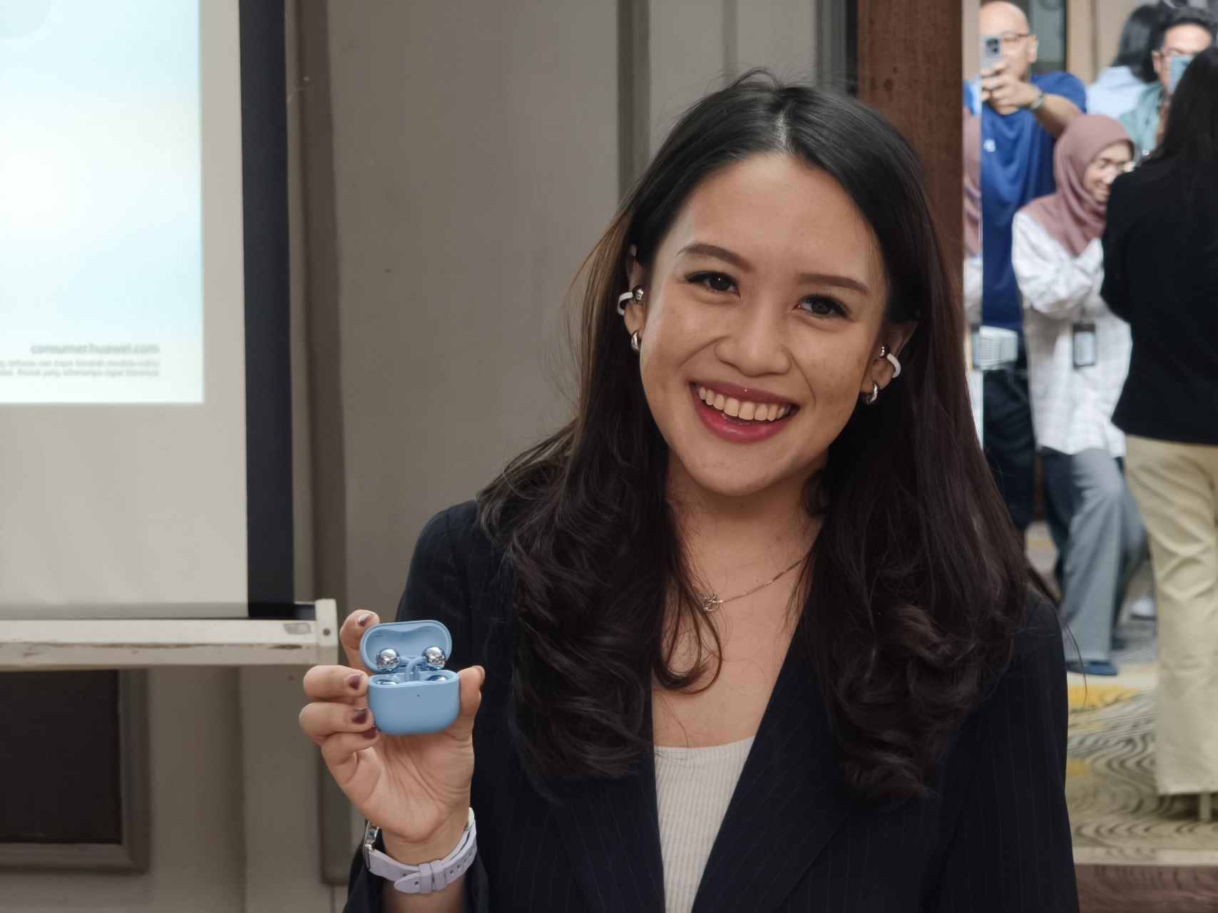 Huawei FreeClip 2 resmi meluncur, 2 juta-an bentuk unik!