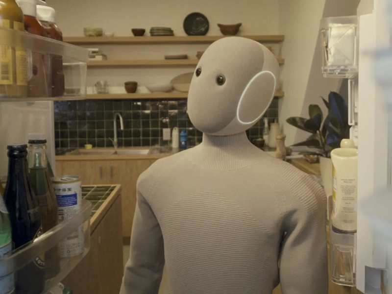 Robot Humanoid 1X Neo bisa belajar mandiri lewat video