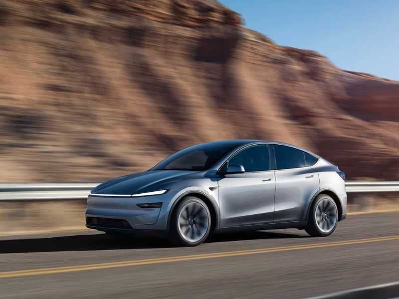 Tesla Model Y 2026 SUV listrik keluarga muat 7 Penumpang