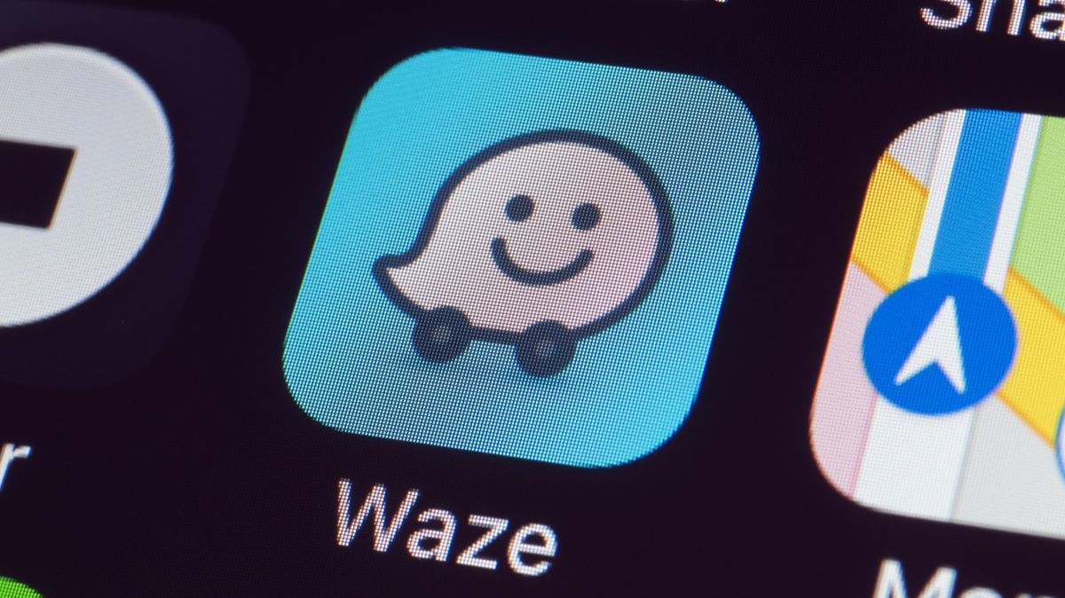 Waze akhirnya rilis fitur deteksi polisi tidur & kendaraan darurat