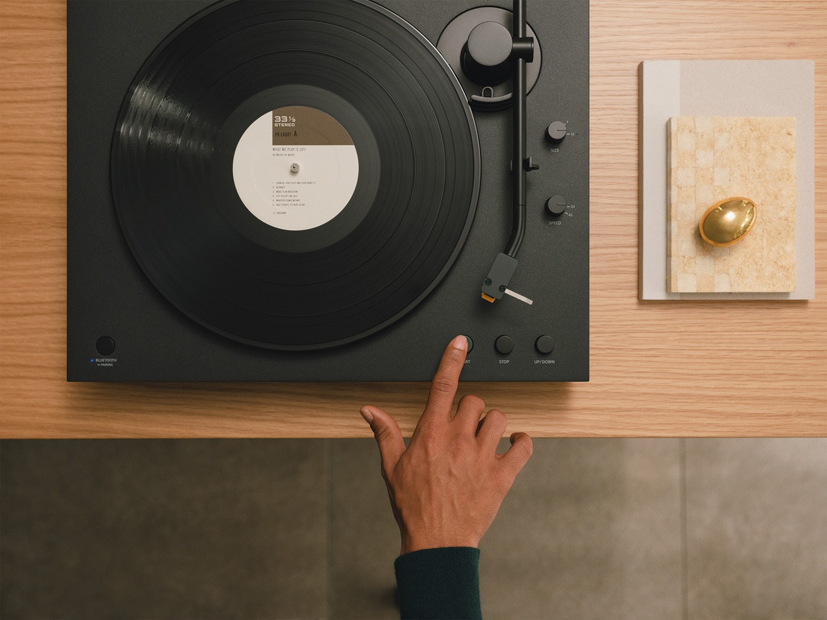 Era baru vinyl dimulai dari turntable Bluetooth Sony