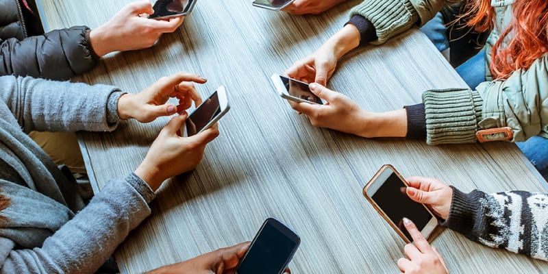 Kecanduan gadget tanda adanya masalah tersembunyi