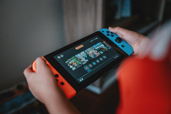 Switch jadi konsol dengan penjualan terbanyak Nintendo, segera susul PS2