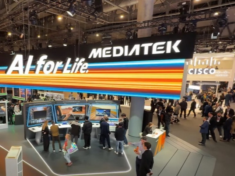 MediaTek umumkan kerja sama dengan Starlink, bawa konektivitas satelit ke HP
