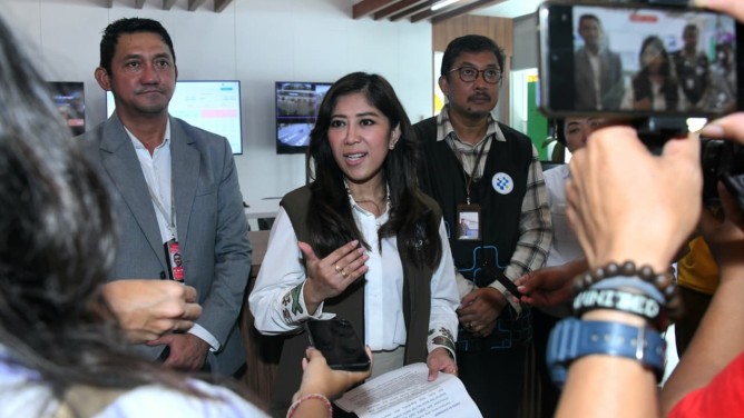 Menkomdigi desak transparansi platform global di Indonesia