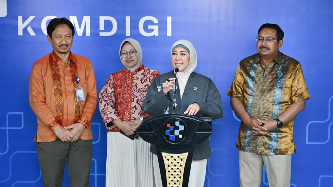 Komdigi tetapkan pemenang lelang frekuensi 700MHz dan 2,6GHz